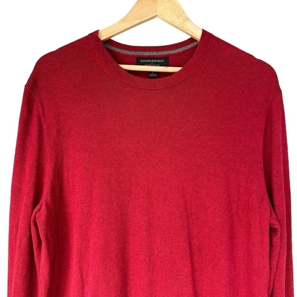 Banana Republic Men's Premium Luxe Sweater, Cashmere Silk Blend, Red, Large